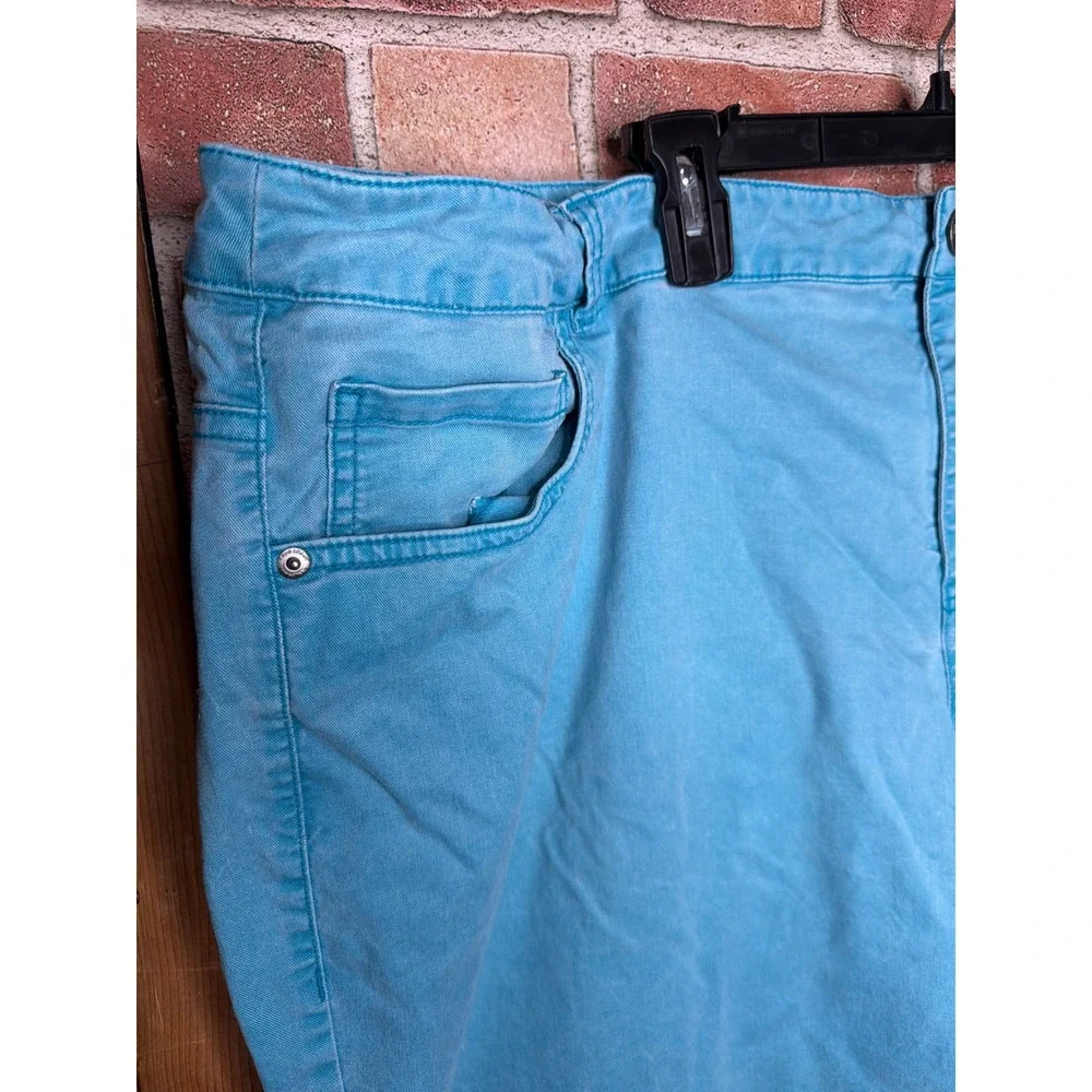 Lane Bryant Turquoise Blue Cropped Denim Jeans Plus Size‎ 28 Capris Stretch